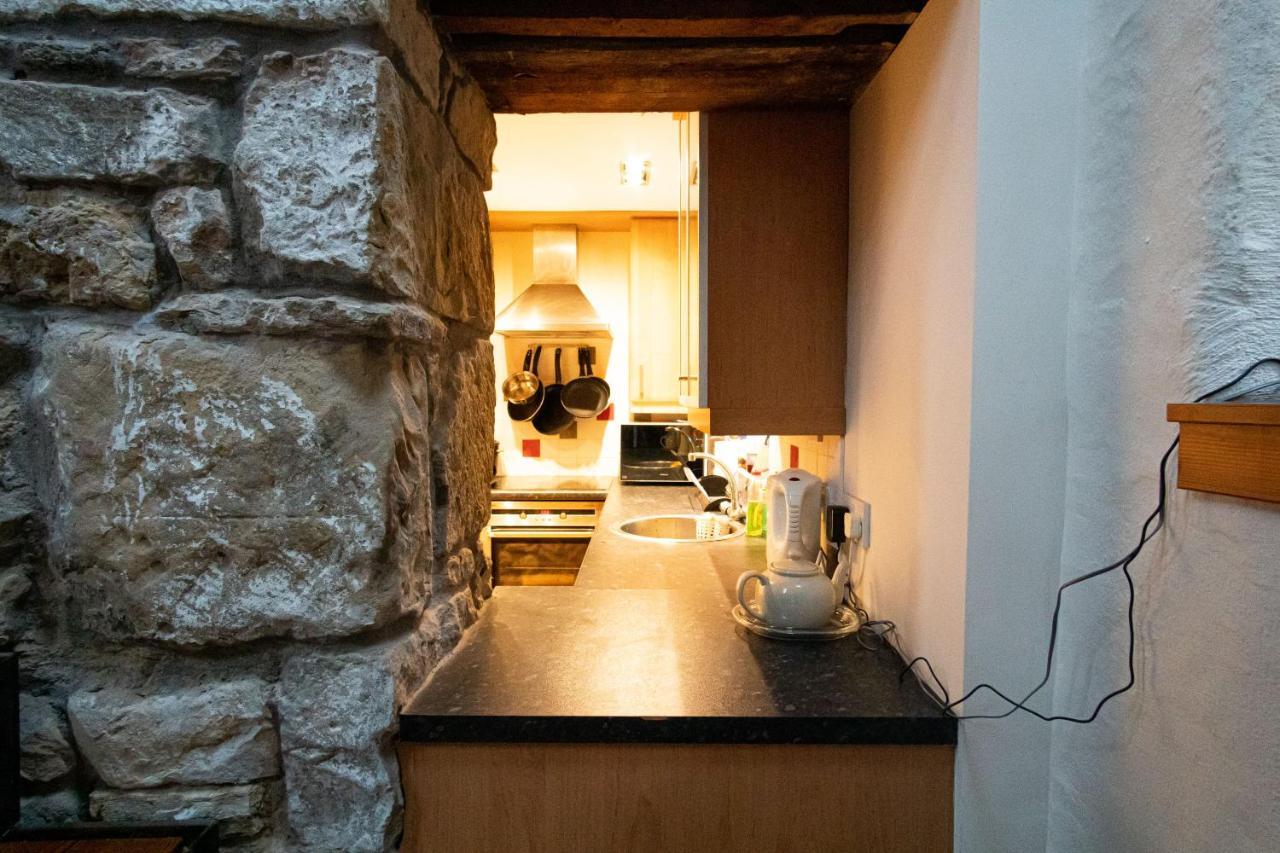 2 Bedroom Characterful Semi-Detached House, Enviably Located With Balcony And Terrace St Andrews Exterior foto